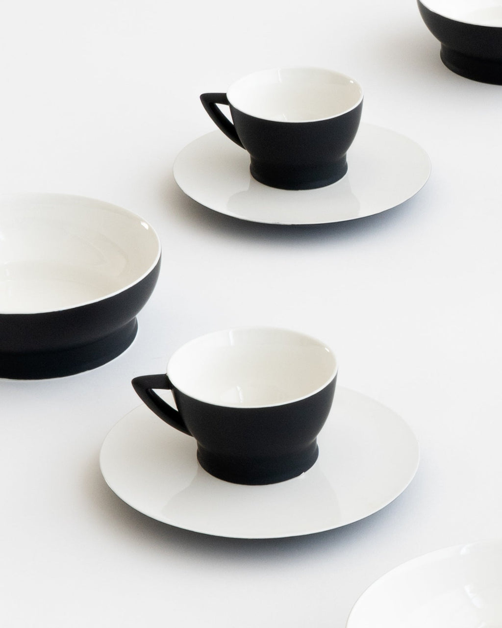 Breakfast Set 12 pieces - Ra - Black/off white