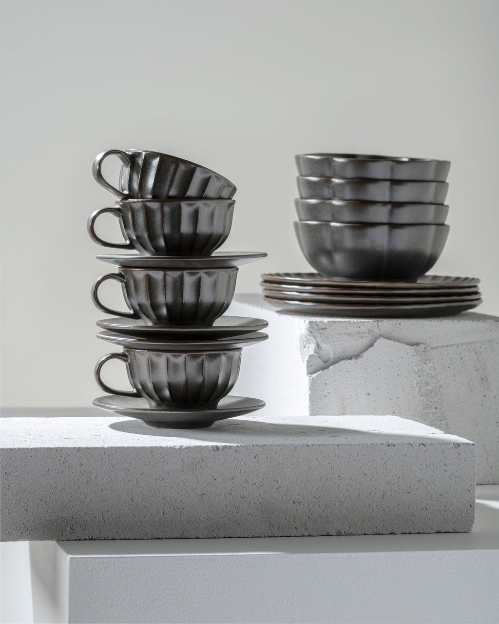 Breakfast Set 16 pieces - Inku Tableware by Sergio Herman -  green