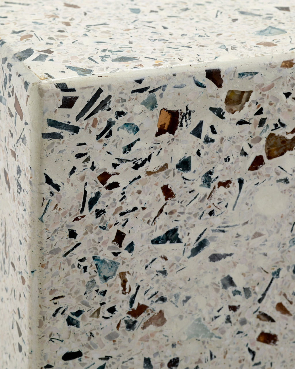 B7218319 Serax Marie Michielssen