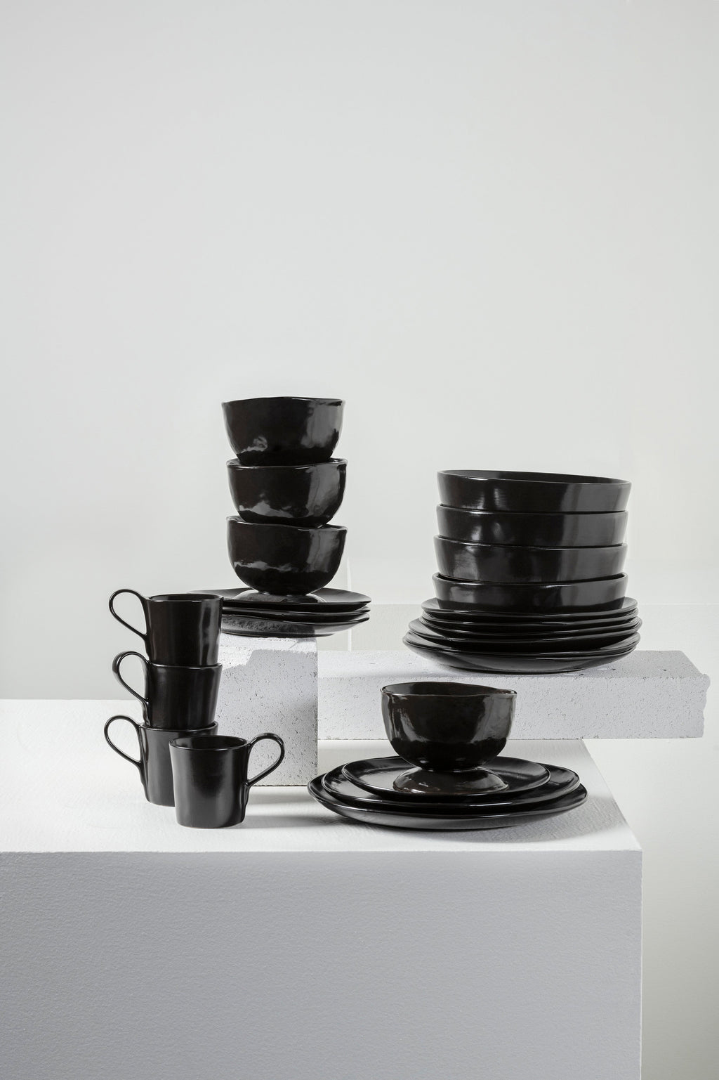 Full Set 24 pieces - La Mère tableware by Marie Michielssen - dark brown